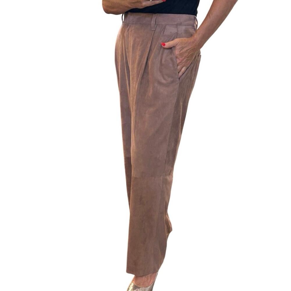 Brunello Cucinelli Suede Trousers Pleated Straight-Leg
Ankle size 12 - Picture 4 of 9